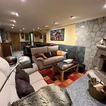 Casa Do Lagar, Da Abrela * O Vicedo
